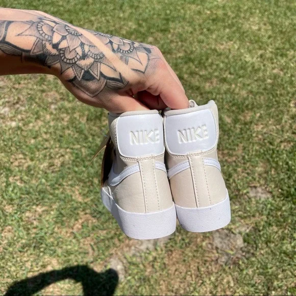 NIKE BLAZER MID CREAM WHITE - Picture 3 of 3